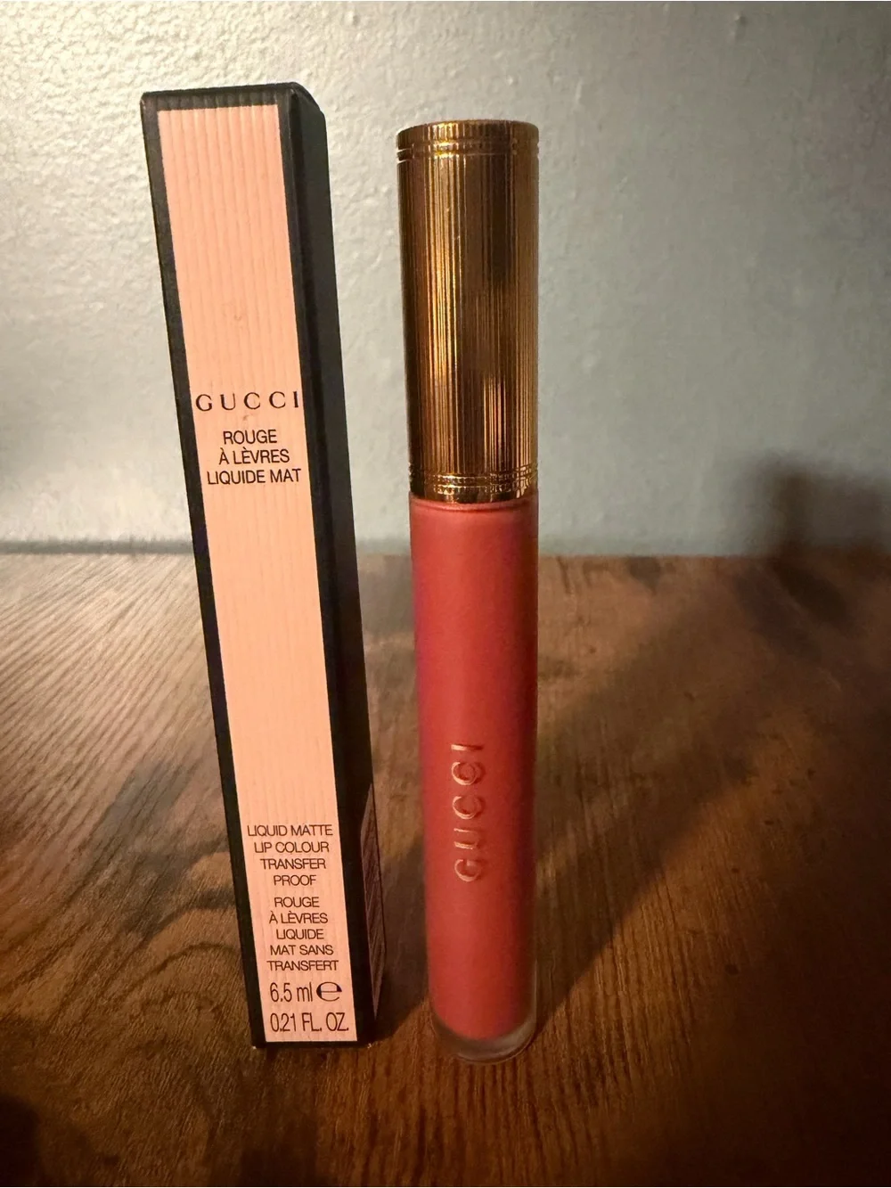 Gucci Rouge à Lèvres Liquide Mat Lip Colour , 208 They Met in Argentina